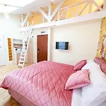 Main Square Platan Loft Collection