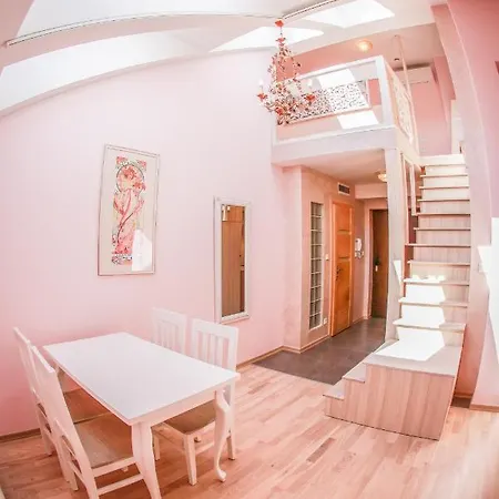 Appartement Main Square Platan Loft Collection *
