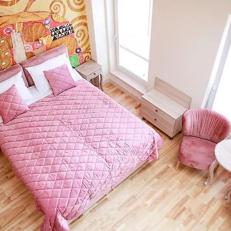 Appartement Main Square Platan Loft Collection