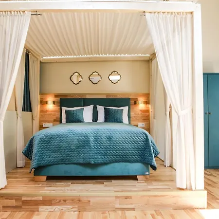 Appartamento Main Square Platan Loft Collection *