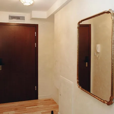 Main Square Platan Loft Collection Апартаменты *