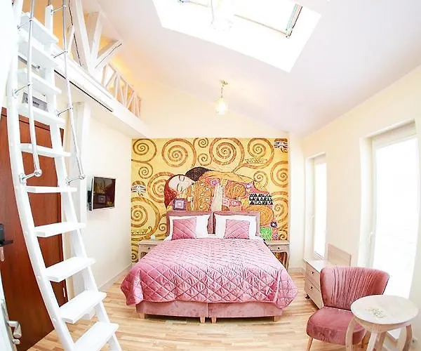 Main Square Platan Loft Collection