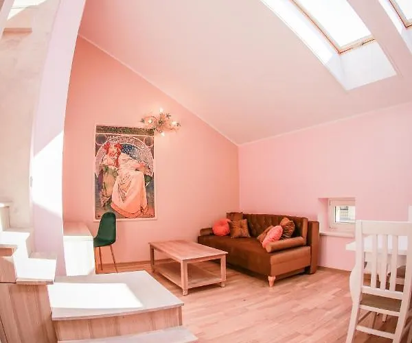 Main Square Platan Loft Collection