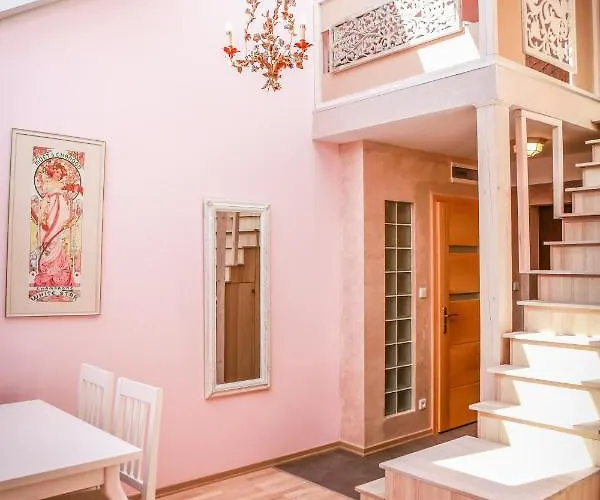 Main Square Platan Loft Collection