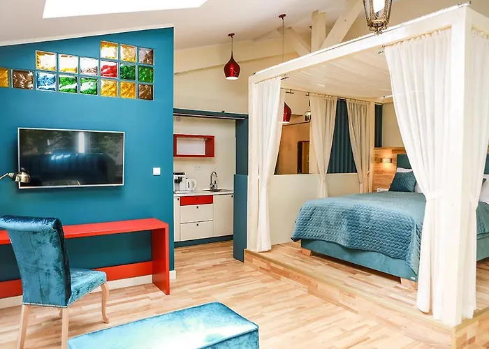 Main Square Platan Loft Collection