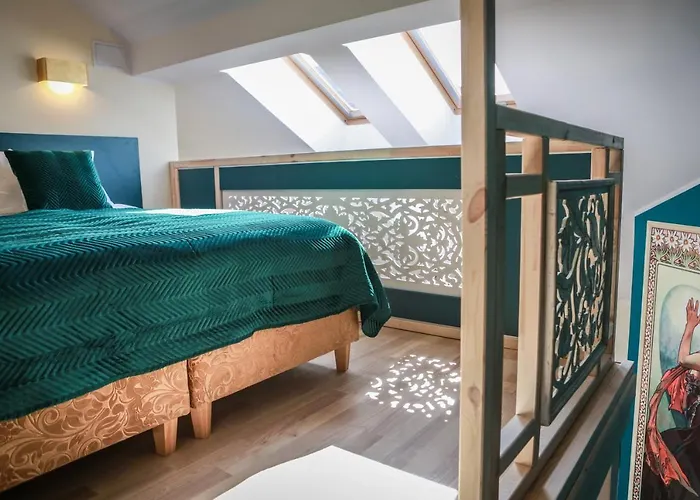 Main Square Platan Loft Collection